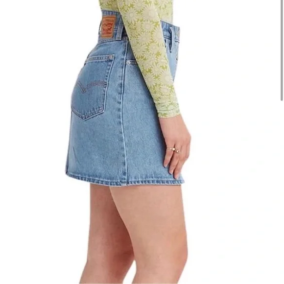 Levi’s Notch Mini Aline Skirt - Picture 3 of 6